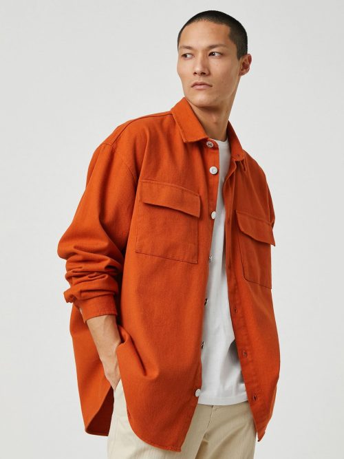 Basic Shirt Classic Collar Buttoned Pocket Detailed